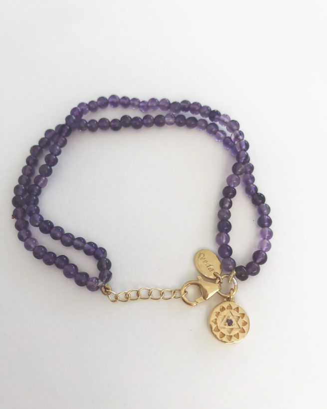 amethyst and crown chakra bracelet in gold plated by veda jewelry